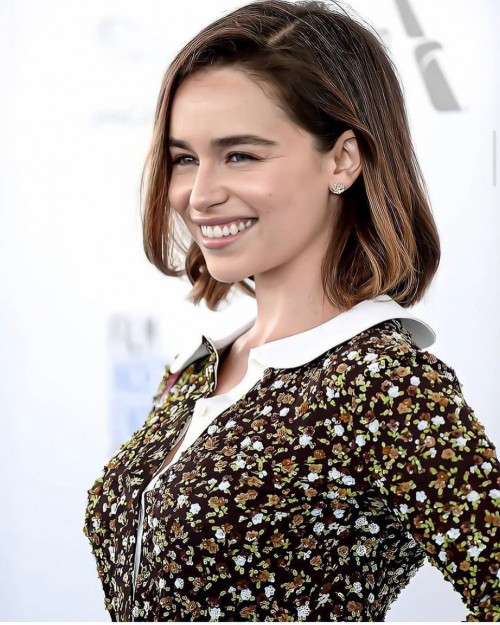 Emilia-Clarke-74359.jpg