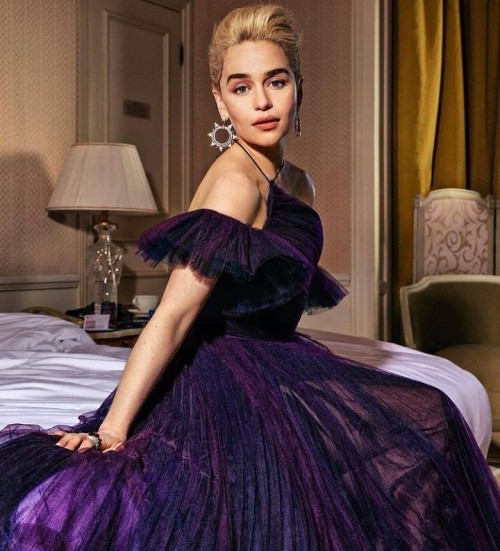 Emilia-Clarke-74426.jpg