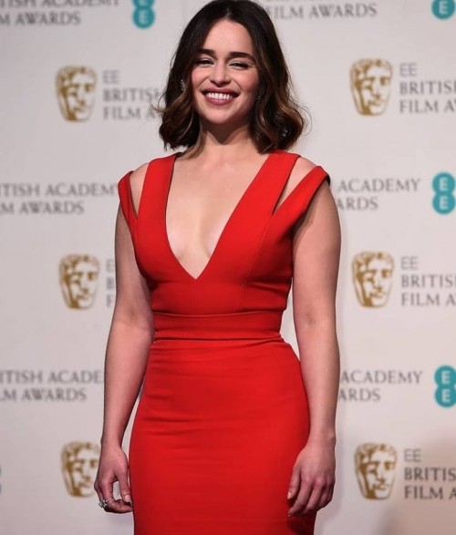 Emilia-Clarke-74460.jpg