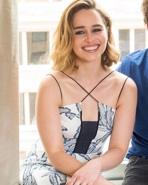 Emilia-Clarke-74586.jpg