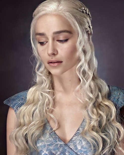 Emilia-Clarke-74786.jpg