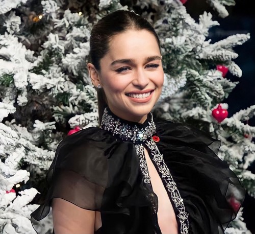 Emilia-Clarke-74809.jpg