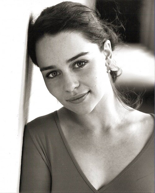 Emilia-Clarke-74886.jpg