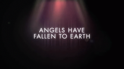 AXE---Fallen-Angels---Kelly-Brook-Facebook-App-Teaser.gif