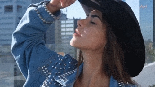 vlc-record-2021-04-09-13h56m13s-MODEL-FILM-6-COWGIRL.mp4.gif