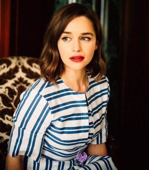 Emilia-Clarke-7682535563e831417fcc4.jpg