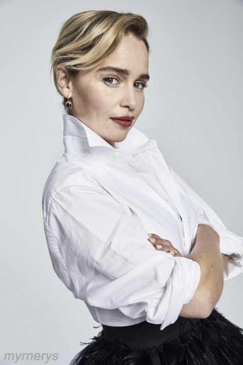 Emilia-Clarke-76835738961a6d62c7058.jpg