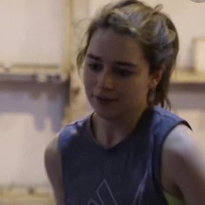 Emilia-Clarke-76838ae7c79d9dddb6d44.jpg