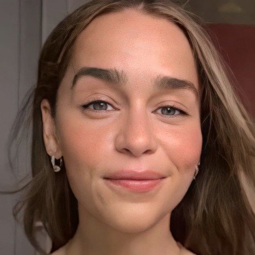 Emilia Clarke (76966)