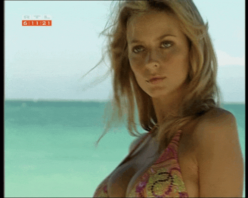 NB-Eva_Padberg-Punkt6_26_10_06_cut.gif