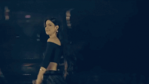 Lena-MeyerLandrut-Huftschwung-26-February-2020-Lena-Meyer-Landrut_v720P.gif