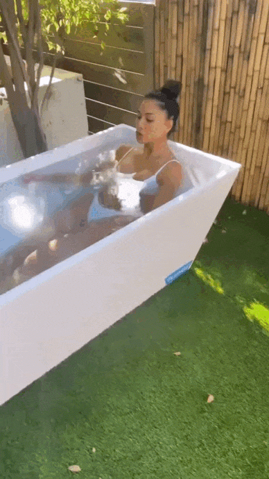 Bathtub.gif