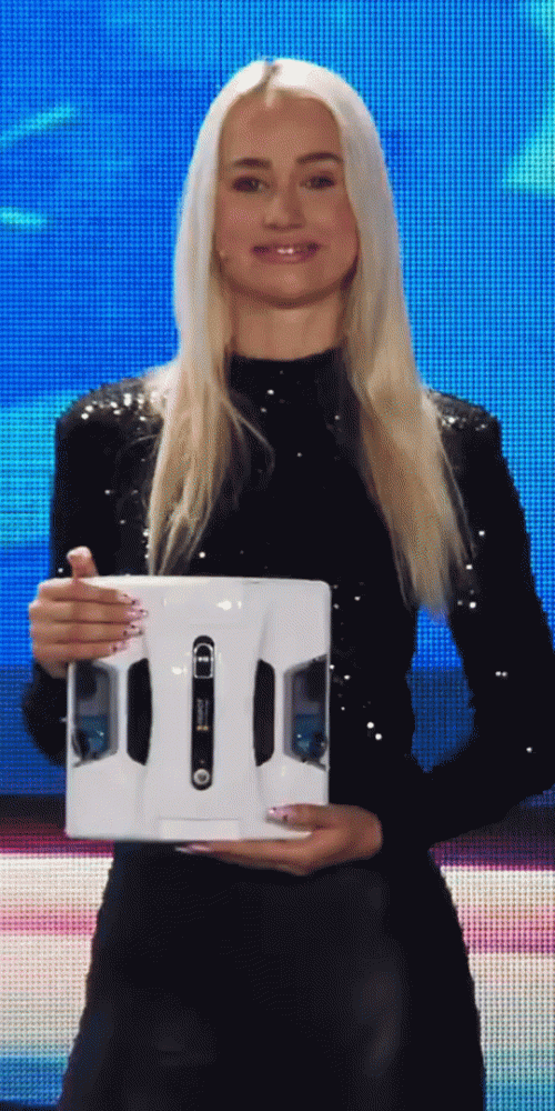 Monika-pearl-tv.gif