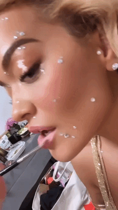 dancing-1.gif