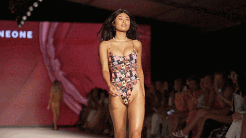 vlc-record-2022-10-11-10h06m18s-Gloria-Tang-in-Slow-Motion-Pt.2-_-Miami-Swim-Week-2022.gif