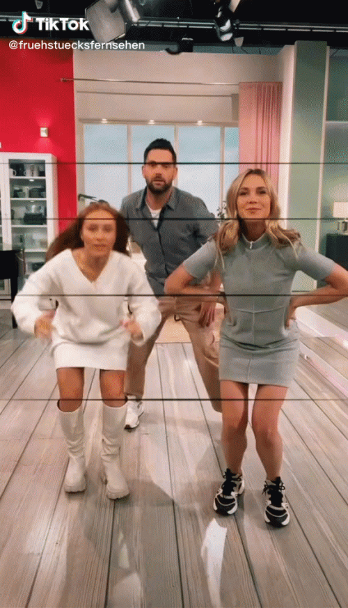 fast-upskirt.gif