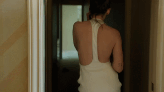 Kristen-Stewart-On-Set-For-The-Spring-Issue-Who-What-Wear-TubeRipper.com.gif